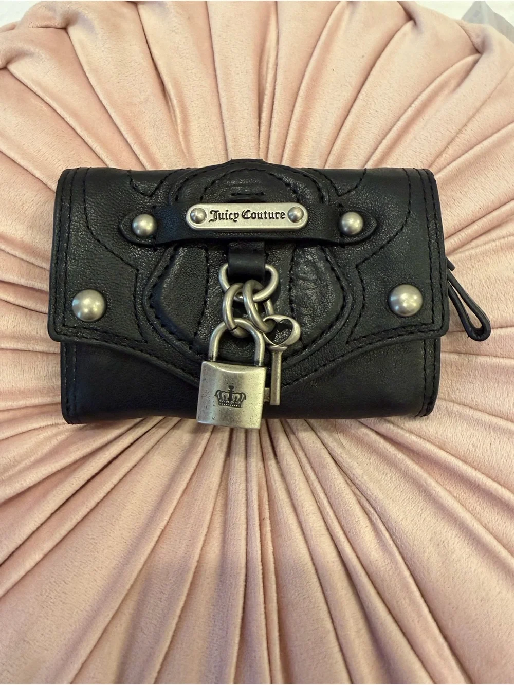 Vintage Juicy Couture Black Leather Wallet Keychain Zip Coin Purse